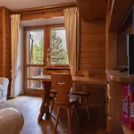 Casa Scoiattolo Apartamento Cortina dʼAmpezzo